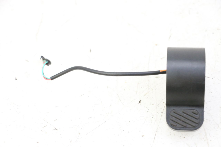 photo de POIGNEE ACCELERATEUR SEGWAY NINEBOT E2 1