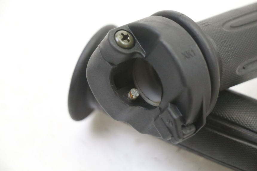 photo de POIGNEE ACCELERATEUR SYM FIDDLE 3 III 50 (2014 - 2020)