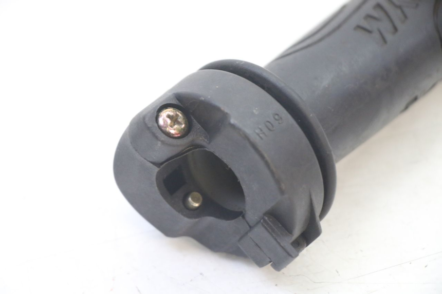 photo de POIGNEE ACCELERATEUR SYM FIDDLE 125 (2008 - 2010)