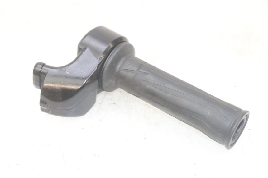 photo de POIGNEE ACCELERATEUR YAMAHA FJR ABS 1300 (2006 - 2012) - Gros plan technique