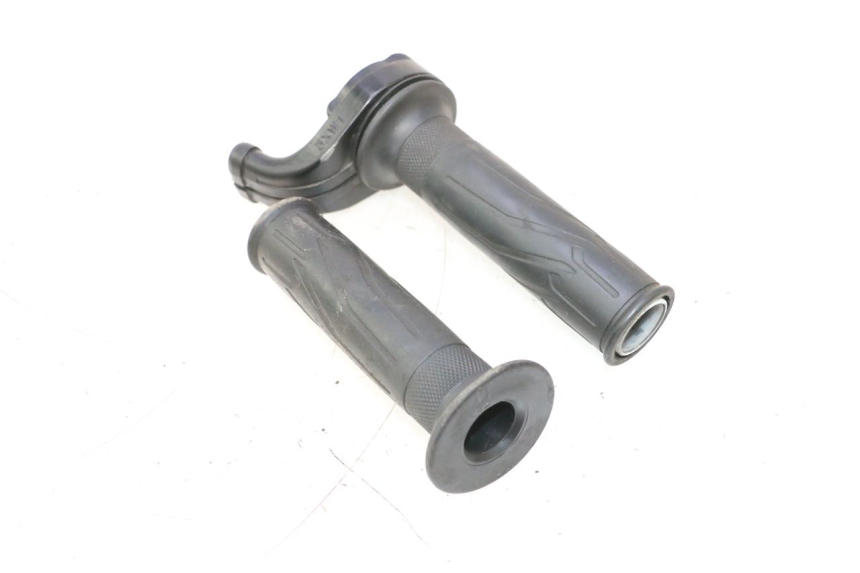 photo de POIGNEE ACCELERATEUR YAMAHA FJR 1300 (2001 - 2005) - Vue principale