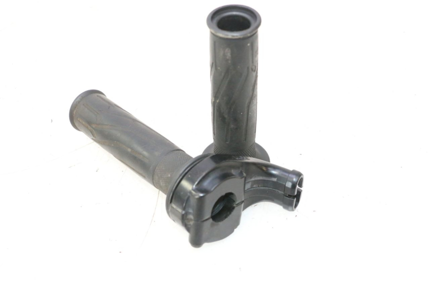 photo de POIGNEE ACCELERATEUR YAMAHA FJR 1300 (2001 - 2005) - Vue d’ensemble