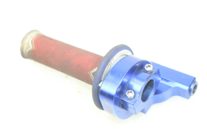 photo de POIGNEE ACCELERATEUR HONDA CR 125 (1995 - 1997)