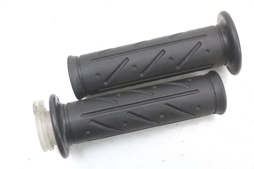 photo de POIGNEE ACCELERATEUR KYMCO K-PW K-PIPE 50 (2012 - 2017)