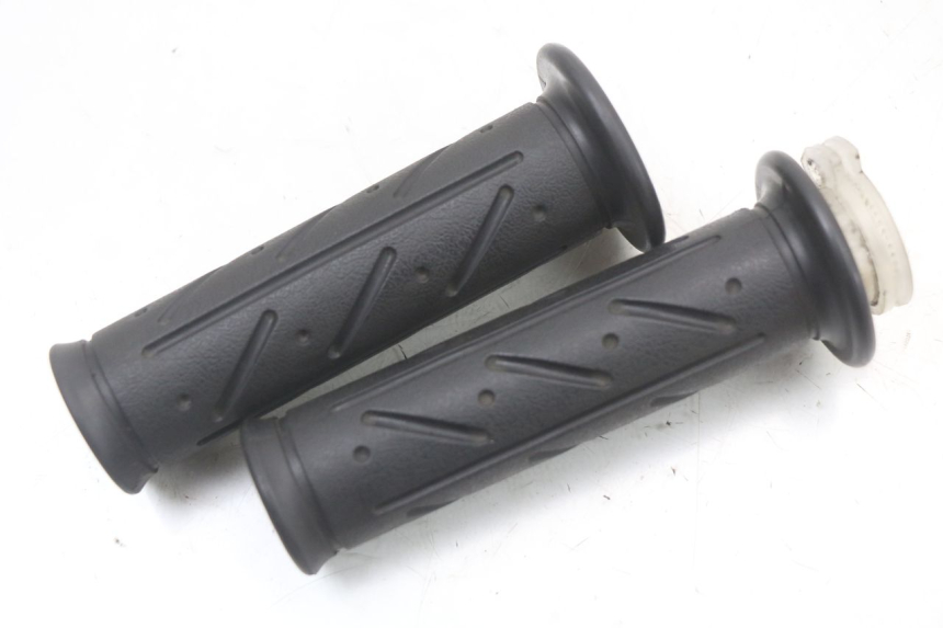 photo de POIGNEE ACCELERATEUR KYMCO K-PW K-PIPE 50 (2012 - 2017)