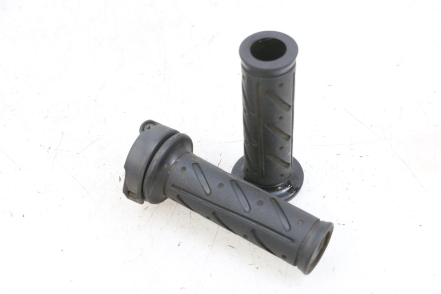 photo de POIGNEE ACCELERATEUR KYMCO LIKE 125 (2009 - 2016) - Vue principale