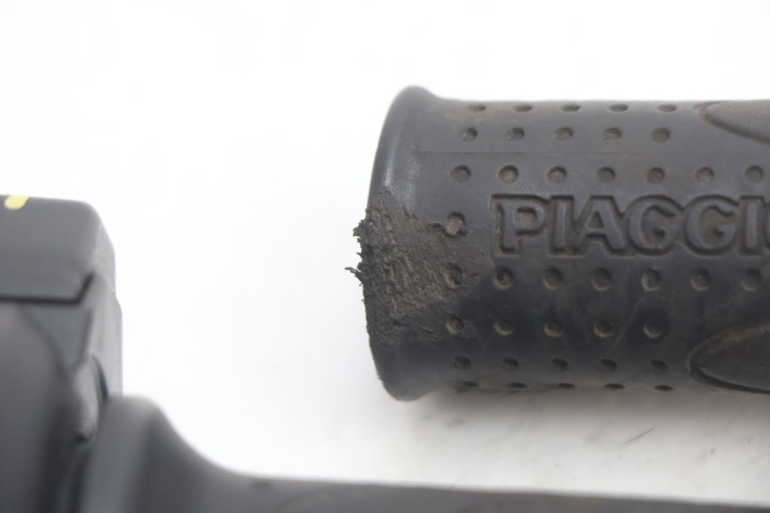 photo de POIGNEE ACCELERATEUR PIAGGIO MP3 HPE 530 (2022 - 2026) - Zoom état d’usage