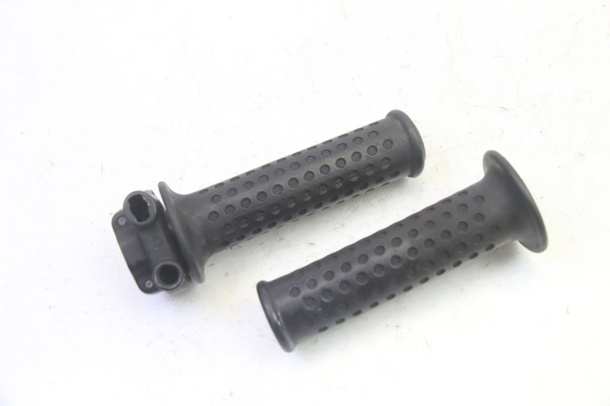 photo de POIGNEE ACCELERATEUR PIAGGIO MP3 RL 250 (2007 - 2010) - Zoom état d’usage