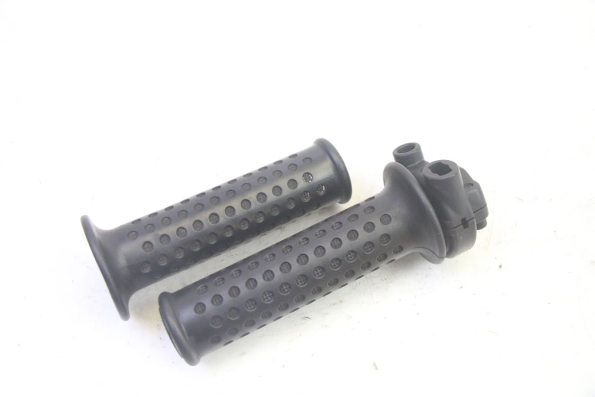 photo de POIGNEE ACCELERATEUR PIAGGIO MP3 RL 250 (2007 - 2010) - Zoom état d’usage