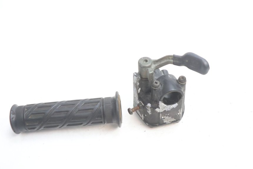 photo de POIGNEE ACCELERATEUR KYMCO MXU R 250 (2004 - 2010) - Détail de la pièce
