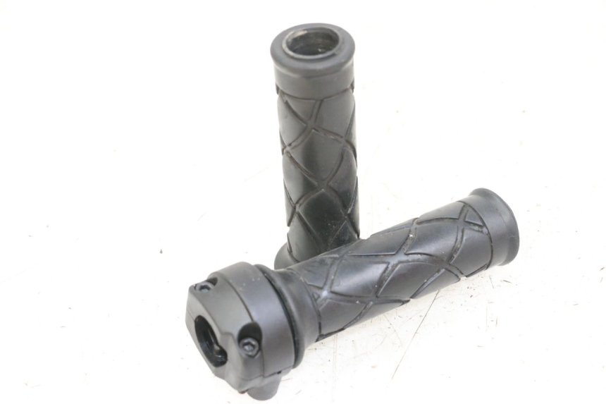 photo de POIGNEE ACCELERATEUR YAMAHA NEOS NEO'S 4T 50 (2008 - 2016) - Vue principale