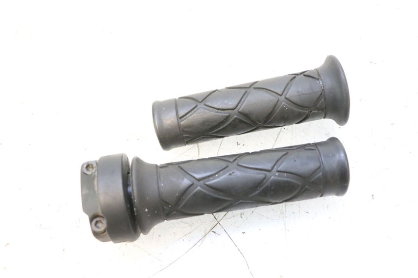 photo de POIGNEE ACCELERATEUR YAMAHA NEOS NEO'S 4T 50 (2008 - 2016) - Vue principale