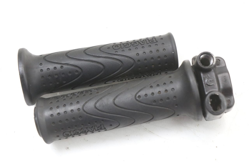 photo de POIGNEE ACCELERATEUR PIAGGIO MP3 500 (2011 - 2015)
