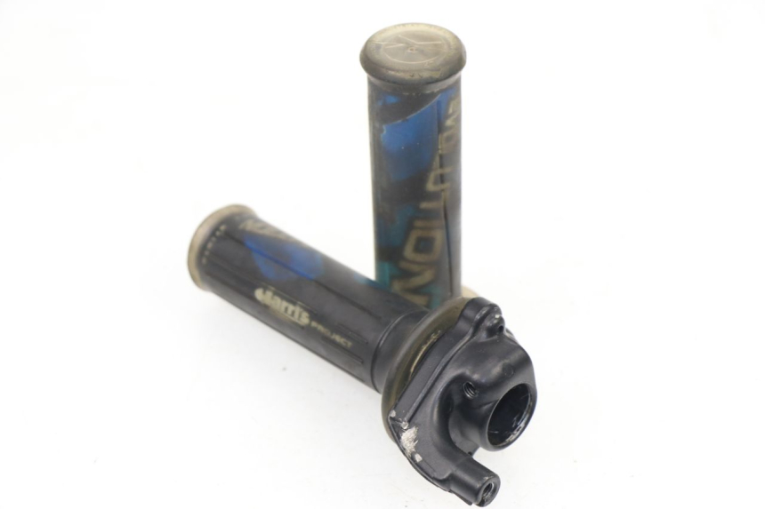 photo de POIGNEE ACCELERATEUR PIAGGIO NRG EXTREME H2O 50 (1999 - 2001)