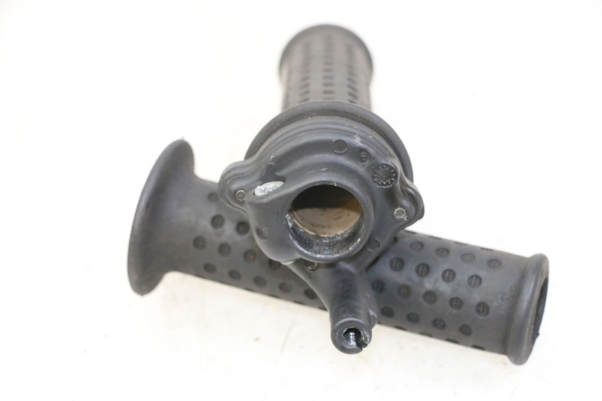 photo de POIGNEE ACCELERATEUR PIAGGIO VESPA GRANTURISMO 200 (2004 - 2005)