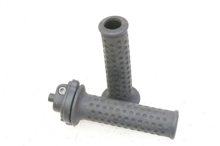 photo de POIGNEE ACCELERATEUR PIAGGIO VESPA GRANTURISMO 200 (2004 - 2005)