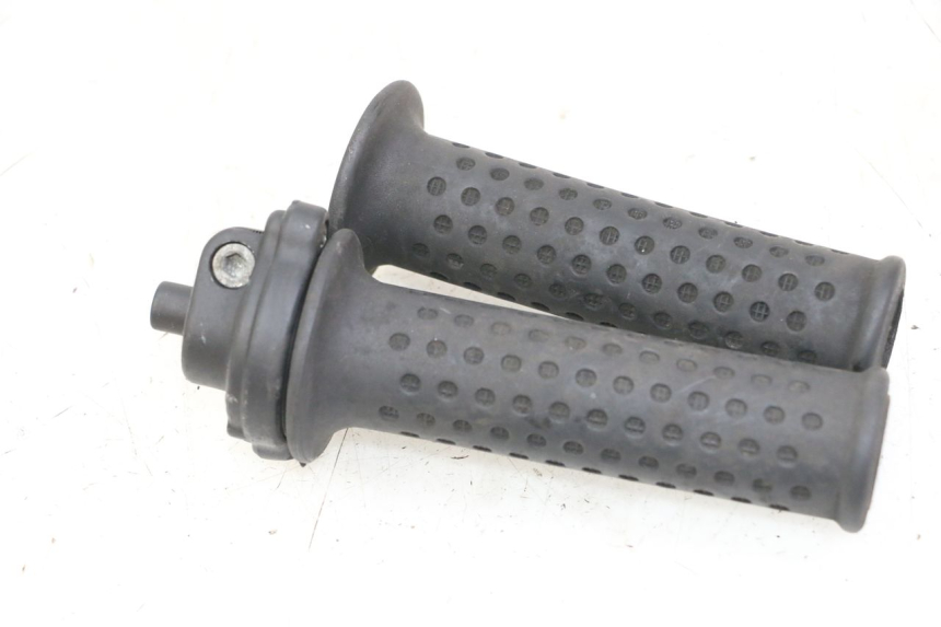 photo de POIGNEE ACCELERATEUR PIAGGIO VESPA GRANTURISMO 200 (2004 - 2005)