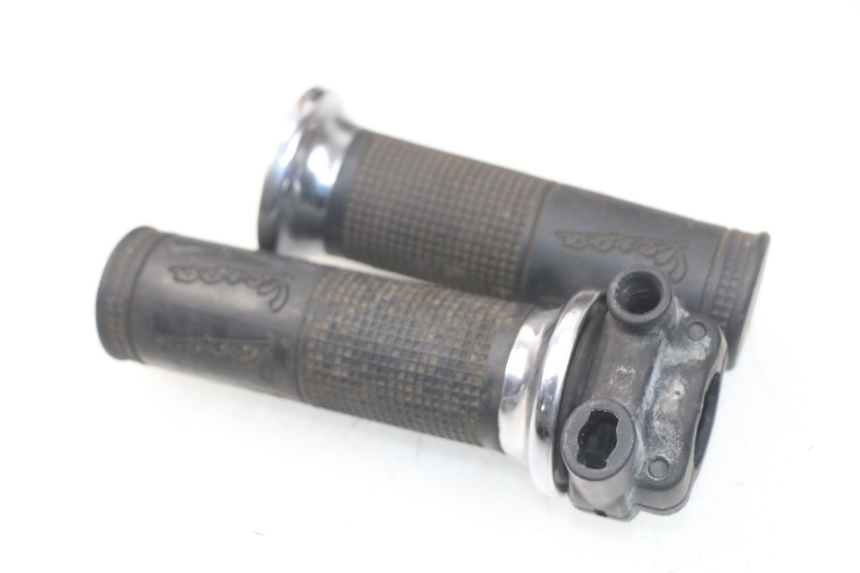photo de POIGNEE ACCELERATEUR PIAGGIO VESPA LX IE 125 (2010 - 2012)