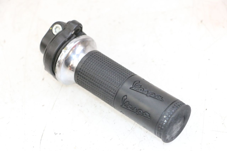 photo de POIGNEE ACCELERATEUR PIAGGIO VESPA S 2T 50 (2007 - 2014)