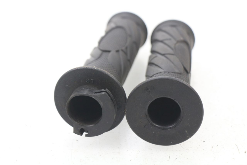 photo de POIGNEE ACCELERATEUR LAZIO RENO 50 (2018 - 2021)