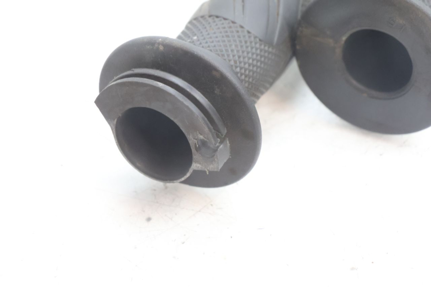 photo de POIGNEE ACCELERATEUR TNT MOTOR ROMA 10' 4T 50 (2007 - 2018) - Zoom état d’usage
