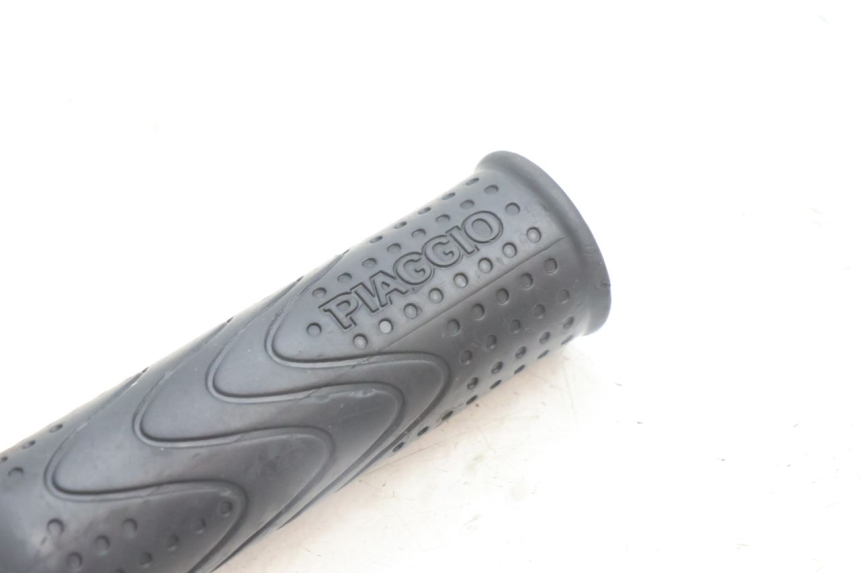 photo de POIGNEE ACCELERATEUR GILERA RUNNER SP 50 (2002 - 2004) - Zoom état d’usage