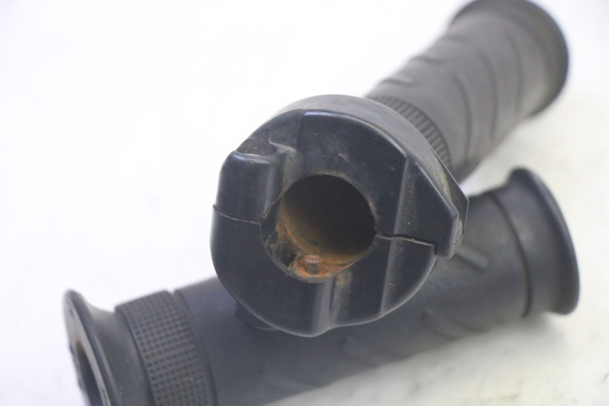 photo de POIGNEE ACCELERATEUR DAELIM S1 125 (2007 - 2016) - Zoom état d’usage