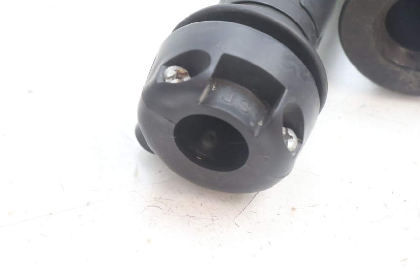 photo de POIGNEE ACCELERATEUR JM MOTORS SANTANA EVO 50 (2024 - 2026) - Zoom état d’usage