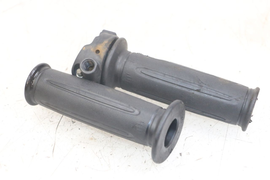 photo de POIGNEE ACCELERATEUR SYM FIDDLE 3 III 125 (2014 - 2020)