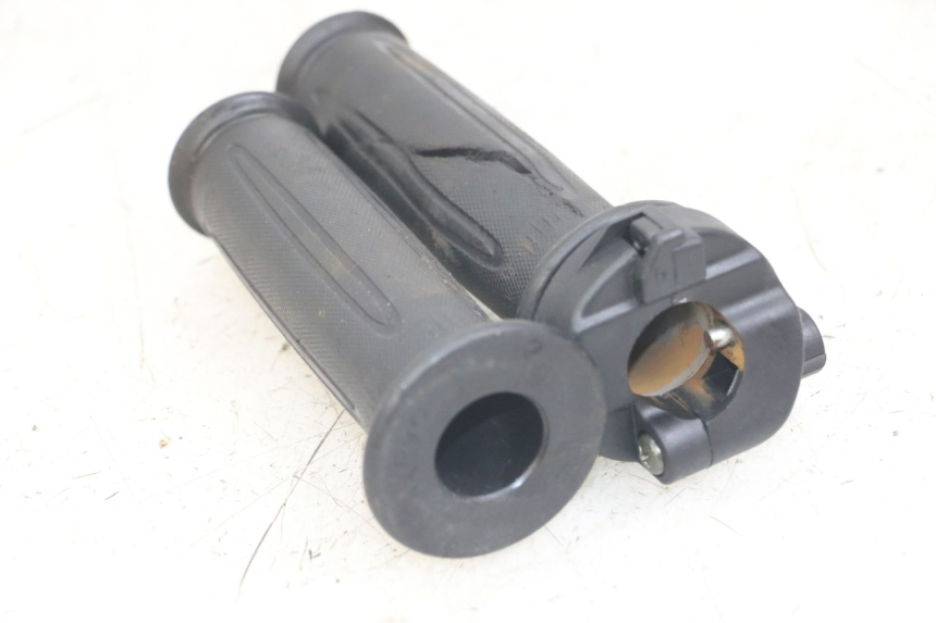photo de POIGNEE ACCELERATEUR SYM FIDDLE 3 III 125 (2014 - 2020)