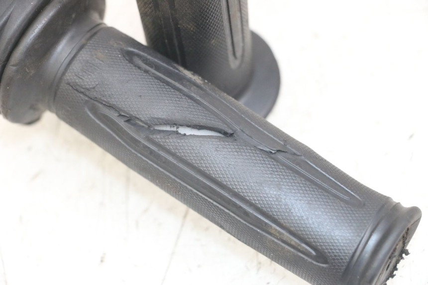 photo de POIGNEE ACCELERATEUR SYM FIDDLE 3 III 125 (2014 - 2020)