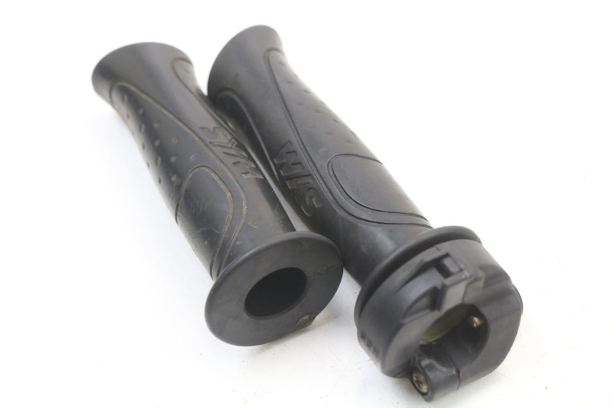 photo de Throttle grip SYM ORBIT 50 (2008 - 2010)