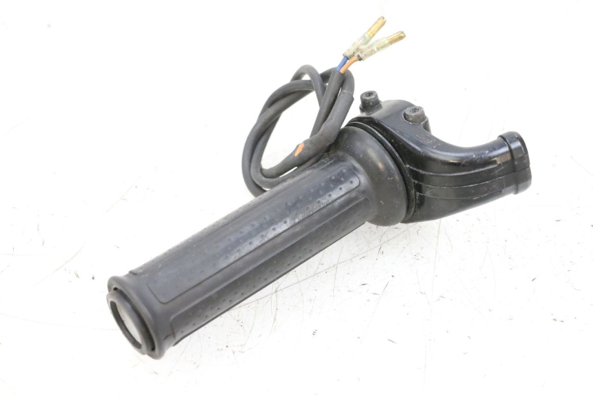 photo de POIGNEE ACCELERATEUR YAMAHA TDM ABS 900 (2002 - 2014) - Vue principale