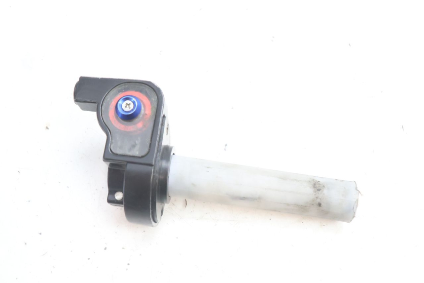 photo de POIGNEE ACCELERATEUR HUSABERG TE 250 (2011 - 2014) - Vue principale
