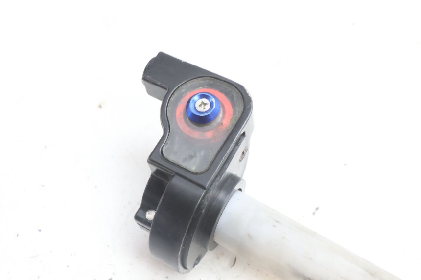 photo de POIGNEE ACCELERATEUR HUSABERG TE 250 (2011 - 2014) - Détail de la pièce