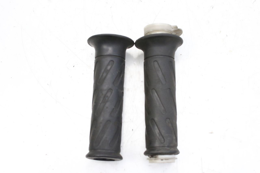 photo de POIGNEE ACCELERATEUR SUZUKI UH BURGMAN 125 (2002 - 2006) - Détail de la pièce