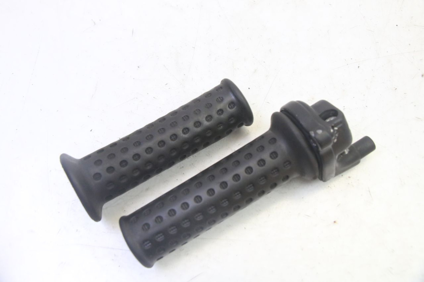 photo de POIGNEE ACCELERATEUR PIAGGIO VESPA S 2T 50 (2007 - 2014)