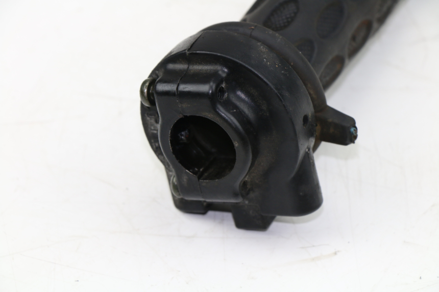 photo de POIGNEE ACCELERATEUR YAMAHA X-MAX XMAX 250 (2006 - 2009)