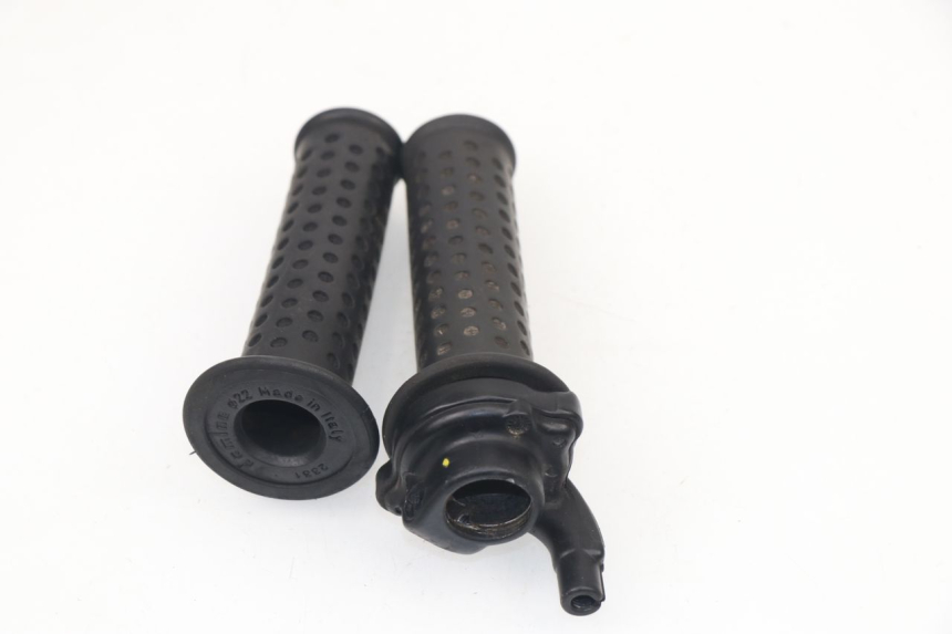 photo de POIGNEE ACCELERATEUR PIAGGIO X7 125 (2007 - 2013)