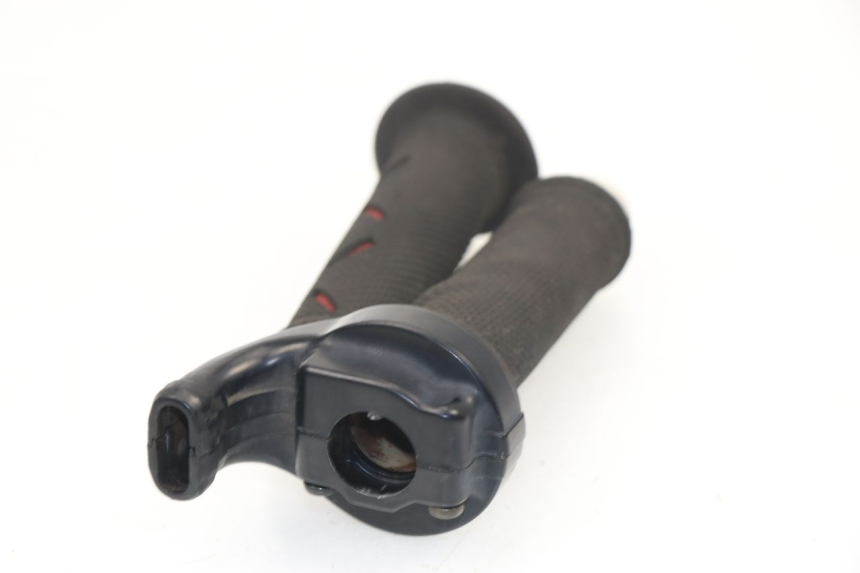 photo de POIGNEE ACCELERATEUR YAMAHA XJ600 XJ DIVERSION 600 (1992 - 1997)