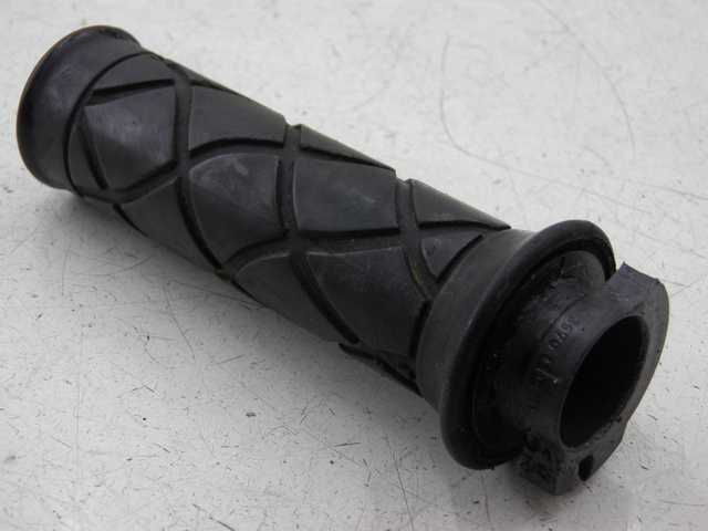 photo de POIGNEE ACCELERATEUR YAMAHA YP MAJESTY 125 (2002 - 2006)