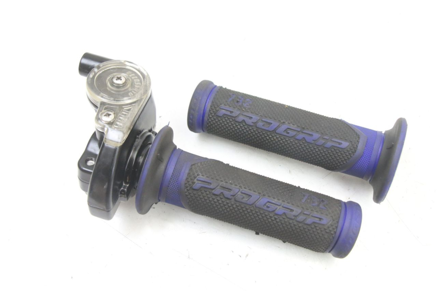 photo de POIGNEE ACCELERATEUR YAMAHA YZ 125 (2006 - 2016)
