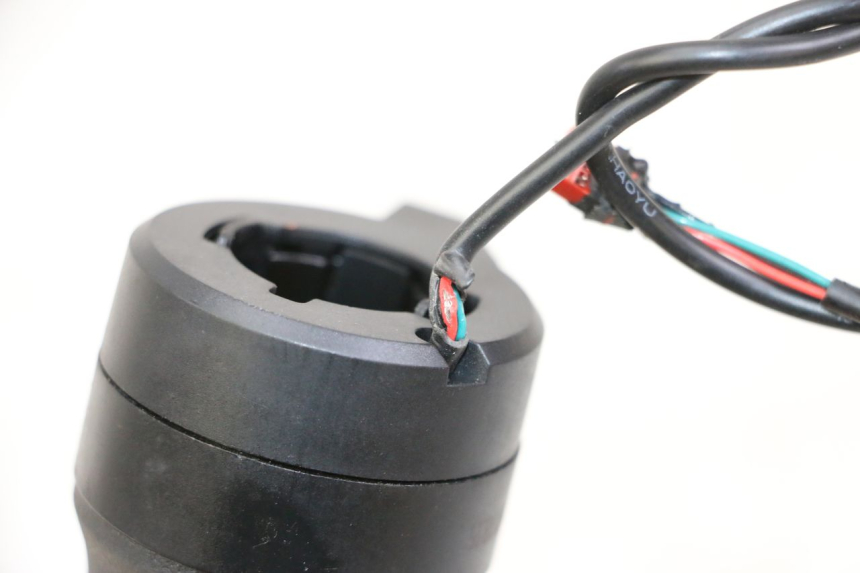 photo de POIGNEE ACCELERATEUR SEGWAY NINEBOT ZT3 PRO 1