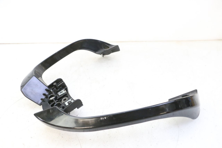 photo de POIGNEE ARRIERE QUADRO 4 4D 350 (2015 - 2018)