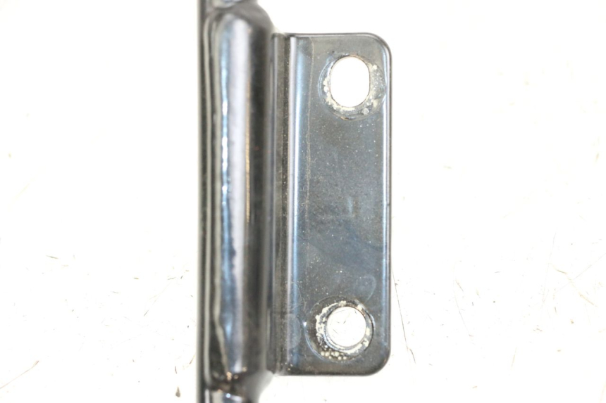 photo de POIGNEE ARRIERE ROYAL ENFIELD CONTINENTAL GT 650 (2019 - 2024) - Zoom état d’usage