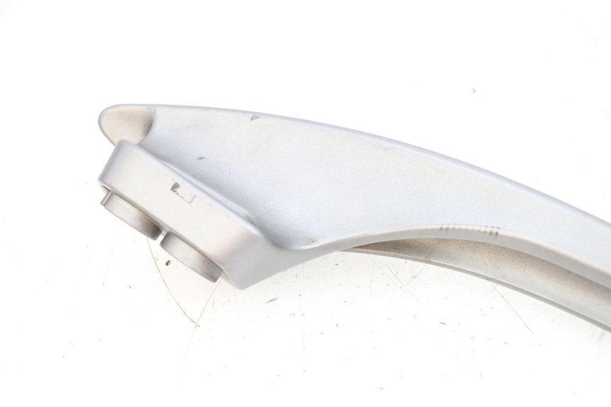 photo de POIGNEE ARRIERE DROITE  SUZUKI BURGMAN 650 (2013 - 2020)