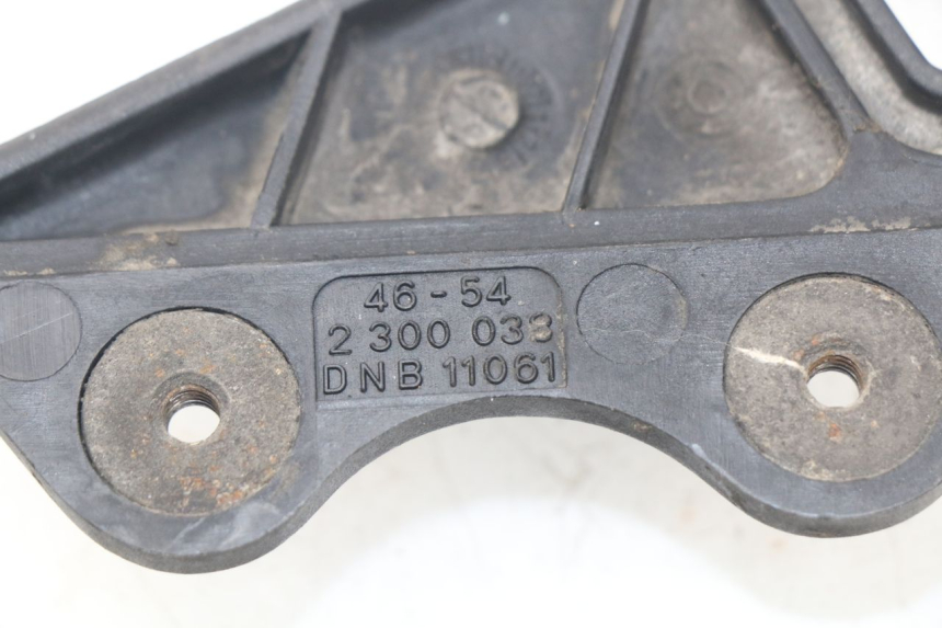 photo de POIGNEE ARRIERE DROITE  BMW K 75 RT 750 (1989 - 1997)