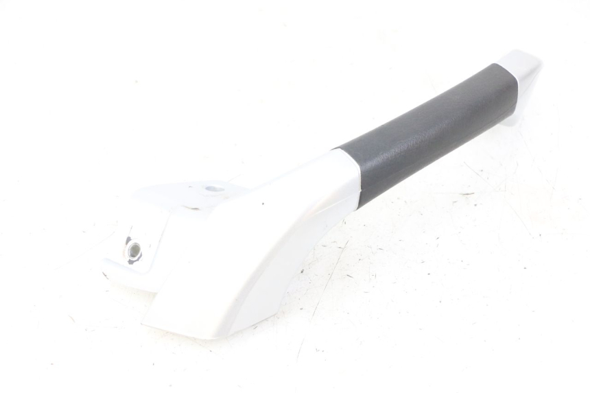 photo de POIGNEE ARRIERE DROITE  PIAGGIO MP3 LT 300 (2010 - 2016)
