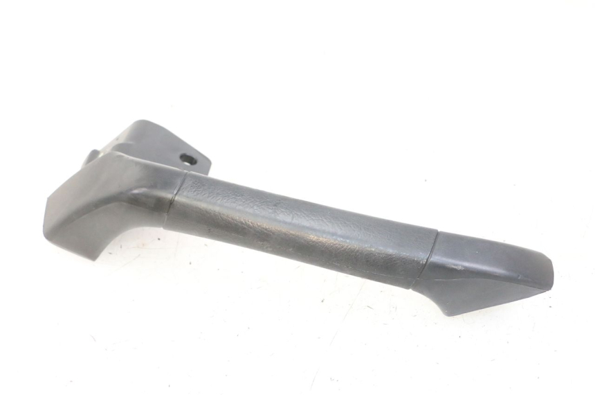 photo de POIGNEE ARRIERE DROITE PIAGGIO MP3 500 (2011 - 2015)