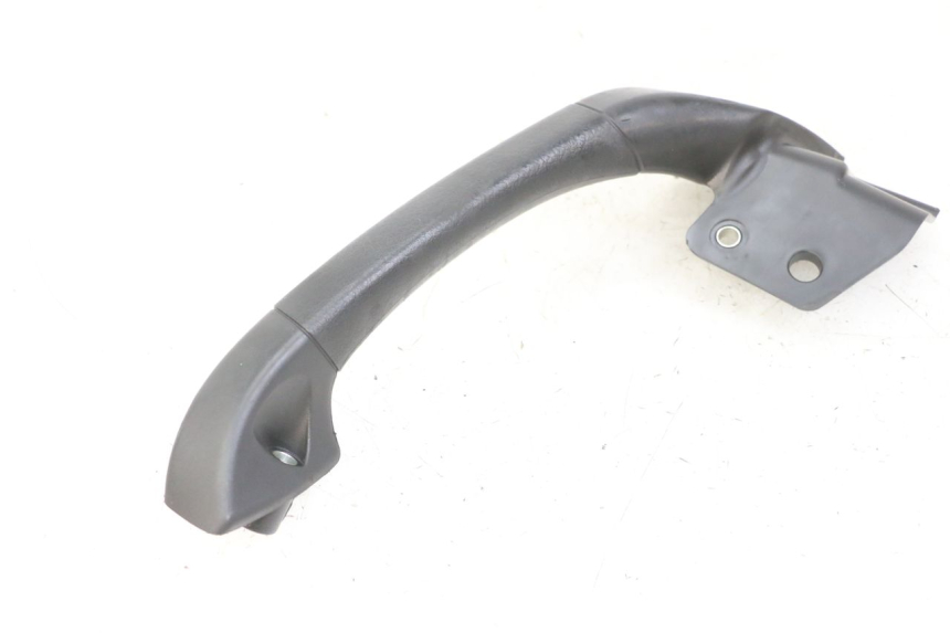 photo de POIGNEE ARRIERE DROITE PIAGGIO MP3 500 (2011 - 2015)